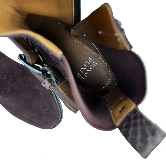 Donald J. Pliner NWOT Dahlin Suede Embossed Ankle Boots in Espresso Size 6.5 - Picture 8 of 11
